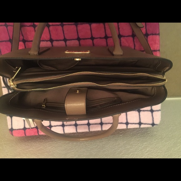 BEBE los angeles - Picture 5 of 7